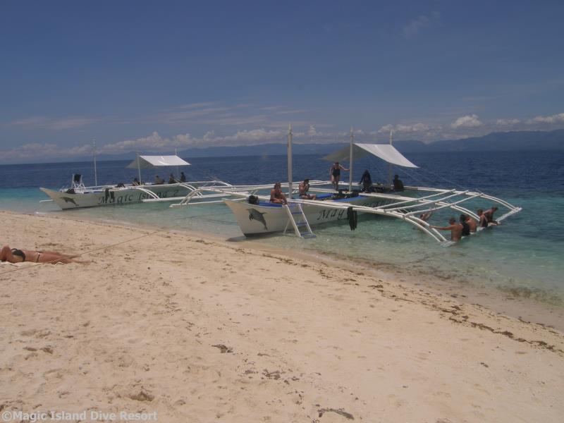 Magic Island Dive Resort Moalboal Ngoại thất bức ảnh